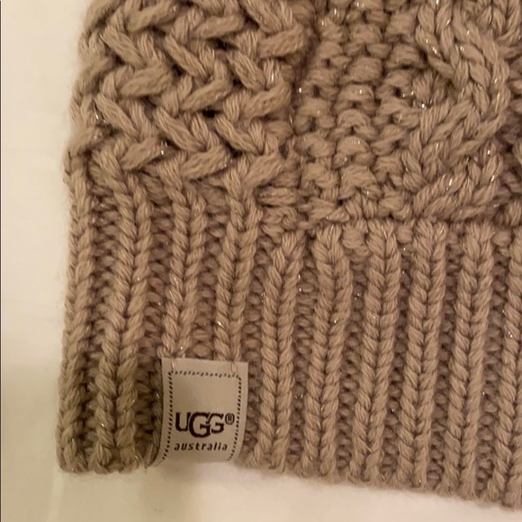 ugg hat - Picture 2 of 3